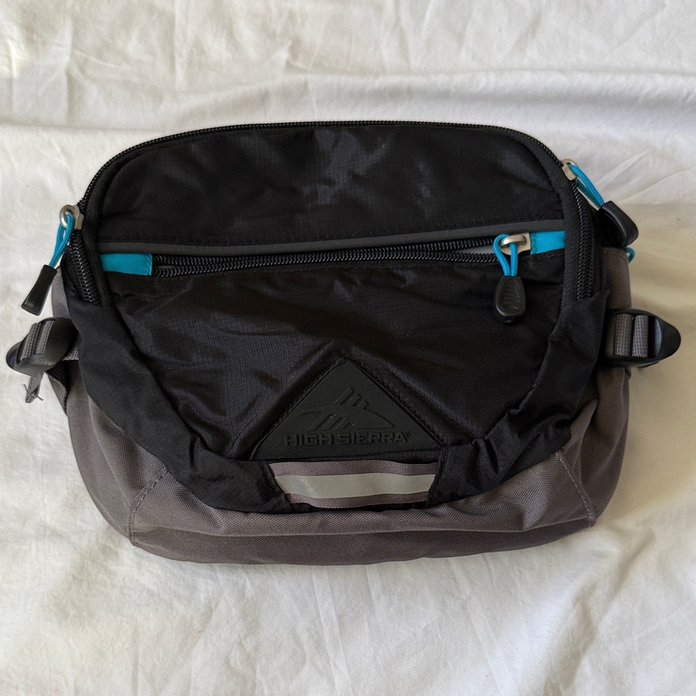 High Sierra Black and Gray Men's Belt Bag